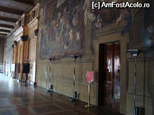 [P04] in interiorul lui Palazzo del Podesta » foto by Alesana29
 - 
<span class="allrVoted glyphicon glyphicon-heart hidden" id="av511962"></span>
<a class="m-l-10 hidden" id="sv511962" onclick="voting_Foto_DelVot(,511962,3721)" role="button">șterge vot <span class="glyphicon glyphicon-remove"></span></a>
<a id="v9511962" class=" c-red"  onclick="voting_Foto_SetVot(511962)" role="button"><span class="glyphicon glyphicon-heart-empty"></span> <b>LIKE</b> = Votează poza</a> <img class="hidden"  id="f511962W9" src="/imagini/loader.gif" border="0" /><span class="AjErrMes hidden" id="e511962ErM"></span>