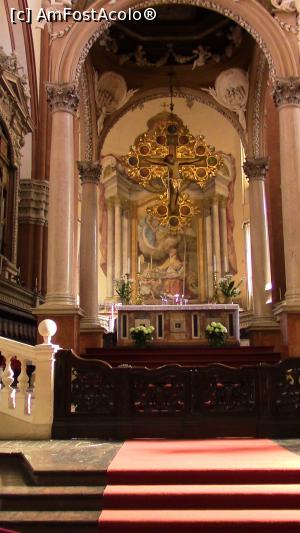 [P27] Basilica San Petronio. Interior.  » foto by ovidiuyepi
 - 
<span class="allrVoted glyphicon glyphicon-heart hidden" id="av919699"></span>
<a class="m-l-10 hidden" id="sv919699" onclick="voting_Foto_DelVot(,919699,3721)" role="button">șterge vot <span class="glyphicon glyphicon-remove"></span></a>
<a id="v9919699" class=" c-red"  onclick="voting_Foto_SetVot(919699)" role="button"><span class="glyphicon glyphicon-heart-empty"></span> <b>LIKE</b> = Votează poza</a> <img class="hidden"  id="f919699W9" src="/imagini/loader.gif" border="0" /><span class="AjErrMes hidden" id="e919699ErM"></span>