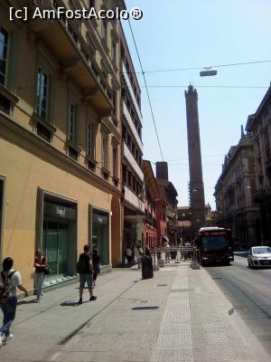 [P15] cele 2 turnuri din Bologna » foto by ManuelaManu
 - 
<span class="allrVoted glyphicon glyphicon-heart hidden" id="av878899"></span>
<a class="m-l-10 hidden" id="sv878899" onclick="voting_Foto_DelVot(,878899,3721)" role="button">șterge vot <span class="glyphicon glyphicon-remove"></span></a>
<a id="v9878899" class=" c-red"  onclick="voting_Foto_SetVot(878899)" role="button"><span class="glyphicon glyphicon-heart-empty"></span> <b>LIKE</b> = Votează poza</a> <img class="hidden"  id="f878899W9" src="/imagini/loader.gif" border="0" /><span class="AjErrMes hidden" id="e878899ErM"></span>