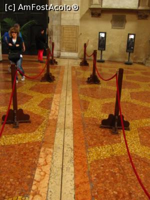 [P20] San Petronio; linia meridian lunga de 66,8 metri » foto by Radu Tudoran
 - 
<span class="allrVoted glyphicon glyphicon-heart hidden" id="av747071"></span>
<a class="m-l-10 hidden" id="sv747071" onclick="voting_Foto_DelVot(,747071,3721)" role="button">șterge vot <span class="glyphicon glyphicon-remove"></span></a>
<a id="v9747071" class=" c-red"  onclick="voting_Foto_SetVot(747071)" role="button"><span class="glyphicon glyphicon-heart-empty"></span> <b>LIKE</b> = Votează poza</a> <img class="hidden"  id="f747071W9" src="/imagini/loader.gif" border="0" /><span class="AjErrMes hidden" id="e747071ErM"></span>