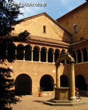 [P41] San Stefano. Curtea lui Pilat » foto by Radu Tudoran
 - 
<span class="allrVoted glyphicon glyphicon-heart hidden" id="av747092"></span>
<a class="m-l-10 hidden" id="sv747092" onclick="voting_Foto_DelVot(,747092,3721)" role="button">șterge vot <span class="glyphicon glyphicon-remove"></span></a>
<a id="v9747092" class=" c-red"  onclick="voting_Foto_SetVot(747092)" role="button"><span class="glyphicon glyphicon-heart-empty"></span> <b>LIKE</b> = Votează poza</a> <img class="hidden"  id="f747092W9" src="/imagini/loader.gif" border="0" /><span class="AjErrMes hidden" id="e747092ErM"></span>