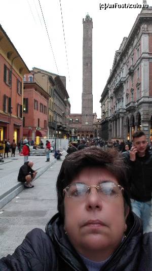 [P01] Selfie în centrul orașului.  » foto by Jimmy1
 - 
<span class="allrVoted glyphicon glyphicon-heart hidden" id="av687533"></span>
<a class="m-l-10 hidden" id="sv687533" onclick="voting_Foto_DelVot(,687533,3721)" role="button">șterge vot <span class="glyphicon glyphicon-remove"></span></a>
<a id="v9687533" class=" c-red"  onclick="voting_Foto_SetVot(687533)" role="button"><span class="glyphicon glyphicon-heart-empty"></span> <b>LIKE</b> = Votează poza</a> <img class="hidden"  id="f687533W9" src="/imagini/loader.gif" border="0" /><span class="AjErrMes hidden" id="e687533ErM"></span>