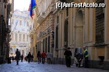 [P05] Via Garibaldi. La fiecare număr se află un palat.  » foto by gettutza
 - 
<span class="allrVoted glyphicon glyphicon-heart hidden" id="av384992"></span>
<a class="m-l-10 hidden" id="sv384992" onclick="voting_Foto_DelVot(,384992,3723)" role="button">șterge vot <span class="glyphicon glyphicon-remove"></span></a>
<a id="v9384992" class=" c-red"  onclick="voting_Foto_SetVot(384992)" role="button"><span class="glyphicon glyphicon-heart-empty"></span> <b>LIKE</b> = Votează poza</a> <img class="hidden"  id="f384992W9" src="/imagini/loader.gif" border="0" /><span class="AjErrMes hidden" id="e384992ErM"></span>