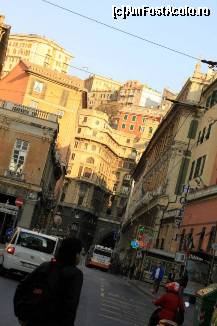 [P06] Genova în apropierea tunelului Garibaldi.  » foto by gettutza
 - 
<span class="allrVoted glyphicon glyphicon-heart hidden" id="av384993"></span>
<a class="m-l-10 hidden" id="sv384993" onclick="voting_Foto_DelVot(,384993,3723)" role="button">șterge vot <span class="glyphicon glyphicon-remove"></span></a>
<a id="v9384993" class=" c-red"  onclick="voting_Foto_SetVot(384993)" role="button"><span class="glyphicon glyphicon-heart-empty"></span> <b>LIKE</b> = Votează poza</a> <img class="hidden"  id="f384993W9" src="/imagini/loader.gif" border="0" /><span class="AjErrMes hidden" id="e384993ErM"></span>
