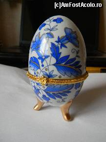 [P10] Si oul, pa care l-am cumparat de la magazinul de cloisonne-uri » foto by MCM
 - 
<span class="allrVoted glyphicon glyphicon-heart hidden" id="av303427"></span>
<a class="m-l-10 hidden" id="sv303427" onclick="voting_Foto_DelVot(,303427,3730)" role="button">șterge vot <span class="glyphicon glyphicon-remove"></span></a>
<a id="v9303427" class=" c-red"  onclick="voting_Foto_SetVot(303427)" role="button"><span class="glyphicon glyphicon-heart-empty"></span> <b>LIKE</b> = Votează poza</a> <img class="hidden"  id="f303427W9" src="/imagini/loader.gif" border="0" /><span class="AjErrMes hidden" id="e303427ErM"></span>