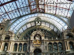 [P01] Frontonul garii din Antwerpen.  » foto by Ricone
 - 
<span class="allrVoted glyphicon glyphicon-heart hidden" id="av368675"></span>
<a class="m-l-10 hidden" id="sv368675" onclick="voting_Foto_DelVot(,368675,3747)" role="button">șterge vot <span class="glyphicon glyphicon-remove"></span></a>
<a id="v9368675" class=" c-red"  onclick="voting_Foto_SetVot(368675)" role="button"><span class="glyphicon glyphicon-heart-empty"></span> <b>LIKE</b> = Votează poza</a> <img class="hidden"  id="f368675W9" src="/imagini/loader.gif" border="0" /><span class="AjErrMes hidden" id="e368675ErM"></span>