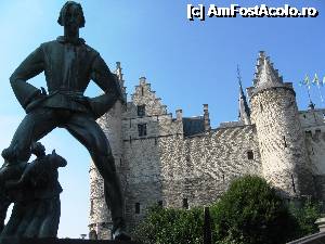 [P10] Castle Steen, sau Castelul din Piatră- Antwerpen » foto by Ricone
 - 
<span class="allrVoted glyphicon glyphicon-heart hidden" id="av368704"></span>
<a class="m-l-10 hidden" id="sv368704" onclick="voting_Foto_DelVot(,368704,3747)" role="button">șterge vot <span class="glyphicon glyphicon-remove"></span></a>
<a id="v9368704" class=" c-red"  onclick="voting_Foto_SetVot(368704)" role="button"><span class="glyphicon glyphicon-heart-empty"></span> <b>LIKE</b> = Votează poza</a> <img class="hidden"  id="f368704W9" src="/imagini/loader.gif" border="0" /><span class="AjErrMes hidden" id="e368704ErM"></span>