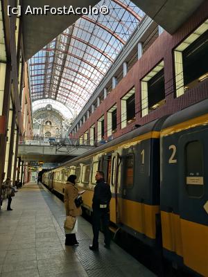 [P01] Gara din Anvers; prima impresie după ce am coborât din tren » foto by crismis
 - 
<span class="allrVoted glyphicon glyphicon-heart hidden" id="av1057203"></span>
<a class="m-l-10 hidden" id="sv1057203" onclick="voting_Foto_DelVot(,1057203,3747)" role="button">șterge vot <span class="glyphicon glyphicon-remove"></span></a>
<a id="v91057203" class=" c-red"  onclick="voting_Foto_SetVot(1057203)" role="button"><span class="glyphicon glyphicon-heart-empty"></span> <b>LIKE</b> = Votează poza</a> <img class="hidden"  id="f1057203W9" src="/imagini/loader.gif" border="0" /><span class="AjErrMes hidden" id="e1057203ErM"></span>