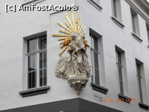 [P19] Artera coemerciala Meir: detaliu fatada » foto by cristina47*
 - 
<span class="allrVoted glyphicon glyphicon-heart hidden" id="av835312"></span>
<a class="m-l-10 hidden" id="sv835312" onclick="voting_Foto_DelVot(,835312,3747)" role="button">șterge vot <span class="glyphicon glyphicon-remove"></span></a>
<a id="v9835312" class=" c-red"  onclick="voting_Foto_SetVot(835312)" role="button"><span class="glyphicon glyphicon-heart-empty"></span> <b>LIKE</b> = Votează poza</a> <img class="hidden"  id="f835312W9" src="/imagini/loader.gif" border="0" /><span class="AjErrMes hidden" id="e835312ErM"></span>