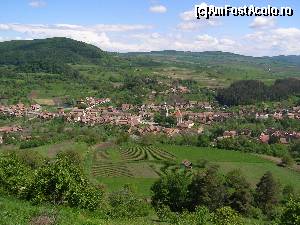 [P42] Cetatea Taraneasca din Saschiz - panorama satului vazut de sus, din cetate » foto by RoF*
 - 
<span class="allrVoted glyphicon glyphicon-heart hidden" id="av517523"></span>
<a class="m-l-10 hidden" id="sv517523" onclick="voting_Foto_DelVot(,517523,3750)" role="button">șterge vot <span class="glyphicon glyphicon-remove"></span></a>
<a id="v9517523" class=" c-red"  onclick="voting_Foto_SetVot(517523)" role="button"><span class="glyphicon glyphicon-heart-empty"></span> <b>LIKE</b> = Votează poza</a> <img class="hidden"  id="f517523W9" src="/imagini/loader.gif" border="0" /><span class="AjErrMes hidden" id="e517523ErM"></span>