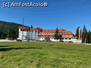 [P11] Hotelul vazut din curte » foto by Trank
 - 
<span class="allrVoted glyphicon glyphicon-heart hidden" id="av1213041"></span>
<a class="m-l-10 hidden" id="sv1213041" onclick="voting_Foto_DelVot(,1213041,3764)" role="button">șterge vot <span class="glyphicon glyphicon-remove"></span></a>
<a id="v91213041" class=" c-red"  onclick="voting_Foto_SetVot(1213041)" role="button"><span class="glyphicon glyphicon-heart-empty"></span> <b>LIKE</b> = Votează poza</a> <img class="hidden"  id="f1213041W9" src="/imagini/loader.gif" border="0" /><span class="AjErrMes hidden" id="e1213041ErM"></span>