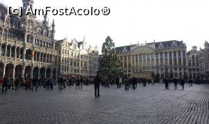 [P11] O ultimă vedere spre Gran Place.  » foto by alinaro
 - 
<span class="allrVoted glyphicon glyphicon-heart hidden" id="av718819"></span>
<a class="m-l-10 hidden" id="sv718819" onclick="voting_Foto_DelVot(,718819,3768)" role="button">șterge vot <span class="glyphicon glyphicon-remove"></span></a>
<a id="v9718819" class=" c-red"  onclick="voting_Foto_SetVot(718819)" role="button"><span class="glyphicon glyphicon-heart-empty"></span> <b>LIKE</b> = Votează poza</a> <img class="hidden"  id="f718819W9" src="/imagini/loader.gif" border="0" /><span class="AjErrMes hidden" id="e718819ErM"></span>