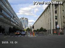 [P31] Boulevard de l'Imperatrice. În dreapta, Banca Naţională a Belgiei, iar în fundal, Finance Tower » foto by Costi
 - 
<span class="allrVoted glyphicon glyphicon-heart hidden" id="av25214"></span>
<a class="m-l-10 hidden" id="sv25214" onclick="voting_Foto_DelVot(,25214,3768)" role="button">șterge vot <span class="glyphicon glyphicon-remove"></span></a>
<a id="v925214" class=" c-red"  onclick="voting_Foto_SetVot(25214)" role="button"><span class="glyphicon glyphicon-heart-empty"></span> <b>LIKE</b> = Votează poza</a> <img class="hidden"  id="f25214W9" src="/imagini/loader.gif" border="0" /><span class="AjErrMes hidden" id="e25214ErM"></span>