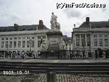 [P07] Piaţa Martirilor (Place des Martyrs) » foto by Costi
 - 
<span class="allrVoted glyphicon glyphicon-heart hidden" id="av25187"></span>
<a class="m-l-10 hidden" id="sv25187" onclick="voting_Foto_DelVot(,25187,3768)" role="button">șterge vot <span class="glyphicon glyphicon-remove"></span></a>
<a id="v925187" class=" c-red"  onclick="voting_Foto_SetVot(25187)" role="button"><span class="glyphicon glyphicon-heart-empty"></span> <b>LIKE</b> = Votează poza</a> <img class="hidden"  id="f25187W9" src="/imagini/loader.gif" border="0" /><span class="AjErrMes hidden" id="e25187ErM"></span>