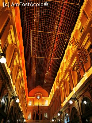 [P08] Galeriile Saint Hubert » foto by cata2106
 - 
<span class="allrVoted glyphicon glyphicon-heart hidden" id="av1269720"></span>
<a class="m-l-10 hidden" id="sv1269720" onclick="voting_Foto_DelVot(,1269720,3768)" role="button">șterge vot <span class="glyphicon glyphicon-remove"></span></a>
<a id="v91269720" class=" c-red"  onclick="voting_Foto_SetVot(1269720)" role="button"><span class="glyphicon glyphicon-heart-empty"></span> <b>LIKE</b> = Votează poza</a> <img class="hidden"  id="f1269720W9" src="/imagini/loader.gif" border="0" /><span class="AjErrMes hidden" id="e1269720ErM"></span>