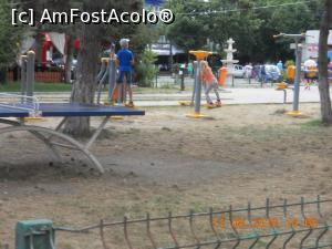 [P09] parcul cu aparatele de fitnes din fata tearului » foto by zlatna
 - 
<span class="allrVoted glyphicon glyphicon-heart hidden" id="av776043"></span>
<a class="m-l-10 hidden" id="sv776043" onclick="voting_Foto_DelVot(,776043,3771)" role="button">șterge vot <span class="glyphicon glyphicon-remove"></span></a>
<a id="v9776043" class=" c-red"  onclick="voting_Foto_SetVot(776043)" role="button"><span class="glyphicon glyphicon-heart-empty"></span> <b>LIKE</b> = Votează poza</a> <img class="hidden"  id="f776043W9" src="/imagini/loader.gif" border="0" /><span class="AjErrMes hidden" id="e776043ErM"></span>