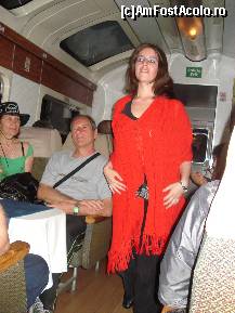 [P25] insotitoarea de tren, pe post de model ....prezentand tesaturi din lana de babyalpaca » foto by edith simon
 - 
<span class="allrVoted glyphicon glyphicon-heart hidden" id="av25571"></span>
<a class="m-l-10 hidden" id="sv25571" onclick="voting_Foto_DelVot(,25571,3773)" role="button">șterge vot <span class="glyphicon glyphicon-remove"></span></a>
<a id="v925571" class=" c-red"  onclick="voting_Foto_SetVot(25571)" role="button"><span class="glyphicon glyphicon-heart-empty"></span> <b>LIKE</b> = Votează poza</a> <img class="hidden"  id="f25571W9" src="/imagini/loader.gif" border="0" /><span class="AjErrMes hidden" id="e25571ErM"></span>
