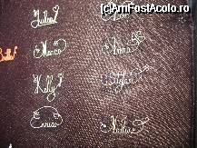 [P35] Artistii locali pot scrie orice in argint » foto by ionescunic
 - 
<span class="allrVoted glyphicon glyphicon-heart hidden" id="av39625"></span>
<a class="m-l-10 hidden" id="sv39625" onclick="voting_Foto_DelVot(,39625,3774)" role="button">șterge vot <span class="glyphicon glyphicon-remove"></span></a>
<a id="v939625" class=" c-red"  onclick="voting_Foto_SetVot(39625)" role="button"><span class="glyphicon glyphicon-heart-empty"></span> <b>LIKE</b> = Votează poza</a> <img class="hidden"  id="f39625W9" src="/imagini/loader.gif" border="0" /><span class="AjErrMes hidden" id="e39625ErM"></span>