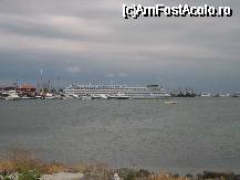 [P1x] nava de croaziera facand escala in portul Nessebar » foto by Dragoș_MD
 - 
<span class="allrVoted glyphicon glyphicon-heart hidden" id="av38896"></span>
<a class="m-l-10 hidden" id="sv38896" onclick="voting_Foto_DelVot(,38896,3774)" role="button">șterge vot <span class="glyphicon glyphicon-remove"></span></a>
<a id="v938896" class=" c-red"  onclick="voting_Foto_SetVot(38896)" role="button"><span class="glyphicon glyphicon-heart-empty"></span> <b>LIKE</b> = Votează poza</a> <img class="hidden"  id="f38896W9" src="/imagini/loader.gif" border="0" /><span class="AjErrMes hidden" id="e38896ErM"></span>