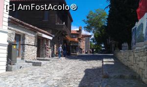[P09] Stradă cu pavaj din piatră în oraşul Nessebar, Bulgaria.  » foto by traian.leuca †
 - 
<span class="allrVoted glyphicon glyphicon-heart hidden" id="av747333"></span>
<a class="m-l-10 hidden" id="sv747333" onclick="voting_Foto_DelVot(,747333,3774)" role="button">șterge vot <span class="glyphicon glyphicon-remove"></span></a>
<a id="v9747333" class=" c-red"  onclick="voting_Foto_SetVot(747333)" role="button"><span class="glyphicon glyphicon-heart-empty"></span> <b>LIKE</b> = Votează poza</a> <img class="hidden"  id="f747333W9" src="/imagini/loader.gif" border="0" /><span class="AjErrMes hidden" id="e747333ErM"></span>