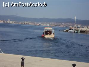 [P23] 23. „Taxiul naval” a plecat spre Sunny Beach.  » foto by msnd
 - 
<span class="allrVoted glyphicon glyphicon-heart hidden" id="av1010040"></span>
<a class="m-l-10 hidden" id="sv1010040" onclick="voting_Foto_DelVot(,1010040,3774)" role="button">șterge vot <span class="glyphicon glyphicon-remove"></span></a>
<a id="v91010040" class=" c-red"  onclick="voting_Foto_SetVot(1010040)" role="button"><span class="glyphicon glyphicon-heart-empty"></span> <b>LIKE</b> = Votează poza</a> <img class="hidden"  id="f1010040W9" src="/imagini/loader.gif" border="0" /><span class="AjErrMes hidden" id="e1010040ErM"></span>