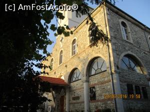 [P44] Biserica Sfintei Fecioare, singura activa, pe str. Hemus » foto by elviramvio
 - 
<span class="allrVoted glyphicon glyphicon-heart hidden" id="av810484"></span>
<a class="m-l-10 hidden" id="sv810484" onclick="voting_Foto_DelVot(,810484,3774)" role="button">șterge vot <span class="glyphicon glyphicon-remove"></span></a>
<a id="v9810484" class=" c-red"  onclick="voting_Foto_SetVot(810484)" role="button"><span class="glyphicon glyphicon-heart-empty"></span> <b>LIKE</b> = Votează poza</a> <img class="hidden"  id="f810484W9" src="/imagini/loader.gif" border="0" /><span class="AjErrMes hidden" id="e810484ErM"></span>