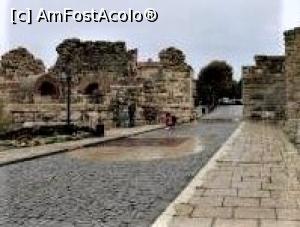 [P13] Plăcuţa cu emblema Wold Heritage City la intrarea în oraşul vechi » foto by Michi
 - 
<span class="allrVoted glyphicon glyphicon-heart hidden" id="av1361767"></span>
<a class="m-l-10 hidden" id="sv1361767" onclick="voting_Foto_DelVot(,1361767,3774)" role="button">șterge vot <span class="glyphicon glyphicon-remove"></span></a>
<a id="v91361767" class=" c-red"  onclick="voting_Foto_SetVot(1361767)" role="button"><span class="glyphicon glyphicon-heart-empty"></span> <b>LIKE</b> = Votează poza</a> <img class="hidden"  id="f1361767W9" src="/imagini/loader.gif" border="0" /><span class="AjErrMes hidden" id="e1361767ErM"></span>