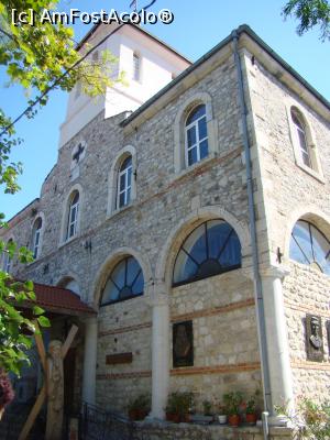 [P13] biserica ortodoxă din Nessebar - exterior » foto by kelyboy
 - 
<span class="allrVoted glyphicon glyphicon-heart hidden" id="av721494"></span>
<a class="m-l-10 hidden" id="sv721494" onclick="voting_Foto_DelVot(,721494,3774)" role="button">șterge vot <span class="glyphicon glyphicon-remove"></span></a>
<a id="v9721494" class=" c-red"  onclick="voting_Foto_SetVot(721494)" role="button"><span class="glyphicon glyphicon-heart-empty"></span> <b>LIKE</b> = Votează poza</a> <img class="hidden"  id="f721494W9" src="/imagini/loader.gif" border="0" /><span class="AjErrMes hidden" id="e721494ErM"></span>