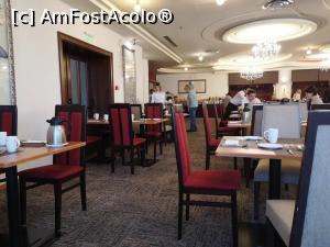 [P20] Restaurant Madrigal, unde am mancat mic dejun » foto by DOINITA
 - 
<span class="allrVoted glyphicon glyphicon-heart hidden" id="av1138368"></span>
<a class="m-l-10 hidden" id="sv1138368" onclick="voting_Foto_DelVot(,1138368,3775)" role="button">șterge vot <span class="glyphicon glyphicon-remove"></span></a>
<a id="v91138368" class=" c-red"  onclick="voting_Foto_SetVot(1138368)" role="button"><span class="glyphicon glyphicon-heart-empty"></span> <b>LIKE</b> = Votează poza</a> <img class="hidden"  id="f1138368W9" src="/imagini/loader.gif" border="0" /><span class="AjErrMes hidden" id="e1138368ErM"></span>