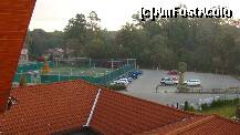 [P06] In plan apropiat sunt terenurile de tenis si o parte din parcarea hotelului » foto by kelyboy
 - 
<span class="allrVoted glyphicon glyphicon-heart hidden" id="av270999"></span>
<a class="m-l-10 hidden" id="sv270999" onclick="voting_Foto_DelVot(,270999,3775)" role="button">șterge vot <span class="glyphicon glyphicon-remove"></span></a>
<a id="v9270999" class=" c-red"  onclick="voting_Foto_SetVot(270999)" role="button"><span class="glyphicon glyphicon-heart-empty"></span> <b>LIKE</b> = Votează poza</a> <img class="hidden"  id="f270999W9" src="/imagini/loader.gif" border="0" /><span class="AjErrMes hidden" id="e270999ErM"></span>