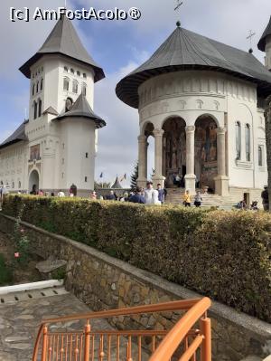 [P30] Manăstirea Hadâmbu, biserica  nouă şi turnul clopotniţă » foto by Michi
 - 
<span class="allrVoted glyphicon glyphicon-heart hidden" id="av1411926"></span>
<a class="m-l-10 hidden" id="sv1411926" onclick="voting_Foto_DelVot(,1411926,3780)" role="button">șterge vot <span class="glyphicon glyphicon-remove"></span></a>
<a id="v91411926" class=" c-red"  onclick="voting_Foto_SetVot(1411926)" role="button"><span class="glyphicon glyphicon-heart-empty"></span> <b>LIKE</b> = Votează poza</a> <img class="hidden"  id="f1411926W9" src="/imagini/loader.gif" border="0" /><span class="AjErrMes hidden" id="e1411926ErM"></span>