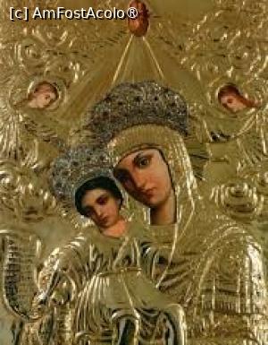 [P48] Manăstirea Hadâmbu ,interior Manăstirea Hadâmbu, biserica nouă,Icoana Făcătoare de Minuni, pictată în 1938 de Octavian Zmău » foto by Michi
 - 
<span class="allrVoted glyphicon glyphicon-heart hidden" id="av1411944"></span>
<a class="m-l-10 hidden" id="sv1411944" onclick="voting_Foto_DelVot(,1411944,3780)" role="button">șterge vot <span class="glyphicon glyphicon-remove"></span></a>
<a id="v91411944" class=" c-red"  onclick="voting_Foto_SetVot(1411944)" role="button"><span class="glyphicon glyphicon-heart-empty"></span> <b>LIKE</b> = Votează poza</a> <img class="hidden"  id="f1411944W9" src="/imagini/loader.gif" border="0" /><span class="AjErrMes hidden" id="e1411944ErM"></span>
