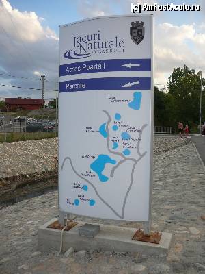 [P01] Panoul amplasat lângă şosea, în apropiere de intrarea principală a complexului » foto by Claudiu U.
 - 
<span class="allrVoted glyphicon glyphicon-heart hidden" id="av383701"></span>
<a class="m-l-10 hidden" id="sv383701" onclick="voting_Foto_DelVot(,383701,3791)" role="button">șterge vot <span class="glyphicon glyphicon-remove"></span></a>
<a id="v9383701" class=" c-red"  onclick="voting_Foto_SetVot(383701)" role="button"><span class="glyphicon glyphicon-heart-empty"></span> <b>LIKE</b> = Votează poza</a> <img class="hidden"  id="f383701W9" src="/imagini/loader.gif" border="0" /><span class="AjErrMes hidden" id="e383701ErM"></span>