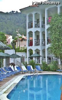 [P02] Apart Hotel Marmaris » foto by Miss Butterfly
 - 
<span class="allrVoted glyphicon glyphicon-heart hidden" id="av32512"></span>
<a class="m-l-10 hidden" id="sv32512" onclick="voting_Foto_DelVot(,32512,3806)" role="button">șterge vot <span class="glyphicon glyphicon-remove"></span></a>
<a id="v932512" class=" c-red"  onclick="voting_Foto_SetVot(32512)" role="button"><span class="glyphicon glyphicon-heart-empty"></span> <b>LIKE</b> = Votează poza</a> <img class="hidden"  id="f32512W9" src="/imagini/loader.gif" border="0" /><span class="AjErrMes hidden" id="e32512ErM"></span>