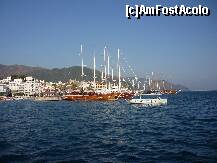 [P19] Portul de iahturi din Marmaris. » foto by octaviansz
 - 
<span class="allrVoted glyphicon glyphicon-heart hidden" id="av213956"></span>
<a class="m-l-10 hidden" id="sv213956" onclick="voting_Foto_DelVot(,213956,3806)" role="button">șterge vot <span class="glyphicon glyphicon-remove"></span></a>
<a id="v9213956" class=" c-red"  onclick="voting_Foto_SetVot(213956)" role="button"><span class="glyphicon glyphicon-heart-empty"></span> <b>LIKE</b> = Votează poza</a> <img class="hidden"  id="f213956W9" src="/imagini/loader.gif" border="0" /><span class="AjErrMes hidden" id="e213956ErM"></span>