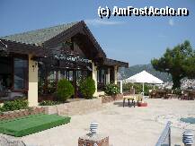 [P12] restaurantul cu terasa Tepe unde am luat micul dejun » foto by danoradea
 - 
<span class="allrVoted glyphicon glyphicon-heart hidden" id="av25933"></span>
<a class="m-l-10 hidden" id="sv25933" onclick="voting_Foto_DelVot(,25933,3806)" role="button">șterge vot <span class="glyphicon glyphicon-remove"></span></a>
<a id="v925933" class=" c-red"  onclick="voting_Foto_SetVot(25933)" role="button"><span class="glyphicon glyphicon-heart-empty"></span> <b>LIKE</b> = Votează poza</a> <img class="hidden"  id="f25933W9" src="/imagini/loader.gif" border="0" /><span class="AjErrMes hidden" id="e25933ErM"></span>