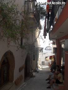 [P54] Strada cu magazine in Parga. » foto by georgiana
 - 
<span class="allrVoted glyphicon glyphicon-heart hidden" id="av267528"></span>
<a class="m-l-10 hidden" id="sv267528" onclick="voting_Foto_DelVot(,267528,3807)" role="button">șterge vot <span class="glyphicon glyphicon-remove"></span></a>
<a id="v9267528" class=" c-red"  onclick="voting_Foto_SetVot(267528)" role="button"><span class="glyphicon glyphicon-heart-empty"></span> <b>LIKE</b> = Votează poza</a> <img class="hidden"  id="f267528W9" src="/imagini/loader.gif" border="0" /><span class="AjErrMes hidden" id="e267528ErM"></span>