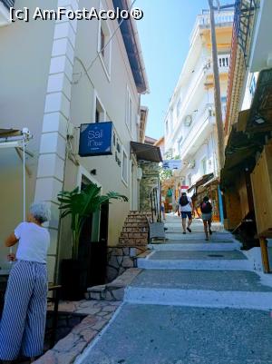[P27] O străduță în trepte în Parga. » foto by Rodel
 - 
<span class="allrVoted glyphicon glyphicon-heart hidden" id="av1338714"></span>
<a class="m-l-10 hidden" id="sv1338714" onclick="voting_Foto_DelVot(,1338714,3807)" role="button">șterge vot <span class="glyphicon glyphicon-remove"></span></a>
<a id="v91338714" class=" c-red"  onclick="voting_Foto_SetVot(1338714)" role="button"><span class="glyphicon glyphicon-heart-empty"></span> <b>LIKE</b> = Votează poza</a> <img class="hidden"  id="f1338714W9" src="/imagini/loader.gif" border="0" /><span class="AjErrMes hidden" id="e1338714ErM"></span>
