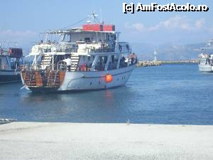 [P19] Iata si fregata care ne-a dus in frumoasa excursie.  » foto by marius gaudi*
 - 
<span class="allrVoted glyphicon glyphicon-heart hidden" id="av354485"></span>
<a class="m-l-10 hidden" id="sv354485" onclick="voting_Foto_DelVot(,354485,3807)" role="button">șterge vot <span class="glyphicon glyphicon-remove"></span></a>
<a id="v9354485" class=" c-red"  onclick="voting_Foto_SetVot(354485)" role="button"><span class="glyphicon glyphicon-heart-empty"></span> <b>LIKE</b> = Votează poza</a> <img class="hidden"  id="f354485W9" src="/imagini/loader.gif" border="0" /><span class="AjErrMes hidden" id="e354485ErM"></span>