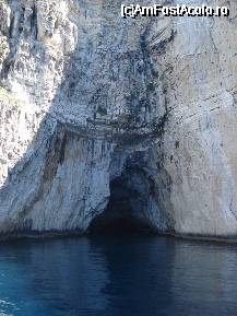 [P2x] Ne apropiem de o pestera cu apa ireal de albastra, aproape indigo... » foto by ileanaxperta*
 - 
<span class="allrVoted glyphicon glyphicon-heart hidden" id="av26236"></span>
<a class="m-l-10 hidden" id="sv26236" onclick="voting_Foto_DelVot(,26236,3807)" role="button">șterge vot <span class="glyphicon glyphicon-remove"></span></a>
<a id="v926236" class=" c-red"  onclick="voting_Foto_SetVot(26236)" role="button"><span class="glyphicon glyphicon-heart-empty"></span> <b>LIKE</b> = Votează poza</a> <img class="hidden"  id="f26236W9" src="/imagini/loader.gif" border="0" /><span class="AjErrMes hidden" id="e26236ErM"></span>