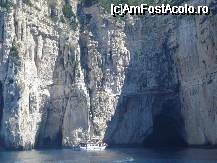 [P3x] Alti temerari spre grotele albastre din Paxos...si noi repede dupa ei sa nu pierdem Marea distractie » foto by ileanaxperta*
 - 
<span class="allrVoted glyphicon glyphicon-heart hidden" id="av26237"></span>
<a class="m-l-10 hidden" id="sv26237" onclick="voting_Foto_DelVot(,26237,3807)" role="button">șterge vot <span class="glyphicon glyphicon-remove"></span></a>
<a id="v926237" class=" c-red"  onclick="voting_Foto_SetVot(26237)" role="button"><span class="glyphicon glyphicon-heart-empty"></span> <b>LIKE</b> = Votează poza</a> <img class="hidden"  id="f26237W9" src="/imagini/loader.gif" border="0" /><span class="AjErrMes hidden" id="e26237ErM"></span>