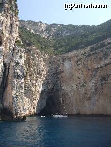 [P04] una din pesterile albastre » foto by AndreeaSava*
 - 
<span class="allrVoted glyphicon glyphicon-heart hidden" id="av126860"></span>
<a class="m-l-10 hidden" id="sv126860" onclick="voting_Foto_DelVot(,126860,3807)" role="button">șterge vot <span class="glyphicon glyphicon-remove"></span></a>
<a id="v9126860" class=" c-red"  onclick="voting_Foto_SetVot(126860)" role="button"><span class="glyphicon glyphicon-heart-empty"></span> <b>LIKE</b> = Votează poza</a> <img class="hidden"  id="f126860W9" src="/imagini/loader.gif" border="0" /><span class="AjErrMes hidden" id="e126860ErM"></span>