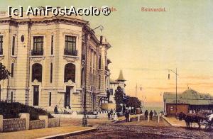 [P24] Palatul Manissalian. În locul lui este un bloc ridicat în perioada comunistă » foto by pepsi70ro
 - 
<span class="allrVoted glyphicon glyphicon-heart hidden" id="av1524396"></span>
<a class="m-l-10 hidden" id="sv1524396" onclick="voting_Foto_DelVot(,1524396,3820)" role="button">șterge vot <span class="glyphicon glyphicon-remove"></span></a>
<a id="v91524396" class=" c-red"  onclick="voting_Foto_SetVot(1524396)" role="button"><span class="glyphicon glyphicon-heart-empty"></span> <b>LIKE</b> = Votează poza</a> <img class="hidden"  id="f1524396W9" src="/imagini/loader.gif" border="0" /><span class="AjErrMes hidden" id="e1524396ErM"></span>