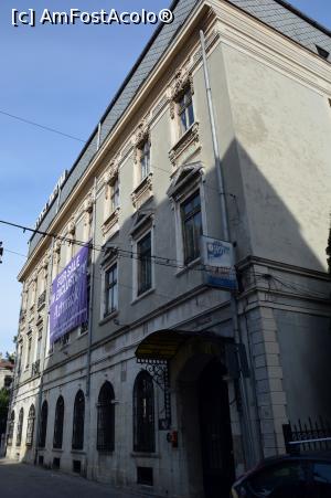 [P16] Hotel Regina/Intim » foto by pepsi70ro
 - 
<span class="allrVoted glyphicon glyphicon-heart hidden" id="av829084"></span>
<a class="m-l-10 hidden" id="sv829084" onclick="voting_Foto_DelVot(,829084,3820)" role="button">șterge vot <span class="glyphicon glyphicon-remove"></span></a>
<a id="v9829084" class=" c-red"  onclick="voting_Foto_SetVot(829084)" role="button"><span class="glyphicon glyphicon-heart-empty"></span> <b>LIKE</b> = Votează poza</a> <img class="hidden"  id="f829084W9" src="/imagini/loader.gif" border="0" /><span class="AjErrMes hidden" id="e829084ErM"></span>