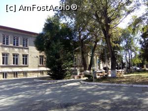 [P24] Constanța - Bulevardul Mamaia, pe la Universitatea Ovidiu » foto by danaeldreny*
 - 
<span class="allrVoted glyphicon glyphicon-heart hidden" id="av926427"></span>
<a class="m-l-10 hidden" id="sv926427" onclick="voting_Foto_DelVot(,926427,3820)" role="button">șterge vot <span class="glyphicon glyphicon-remove"></span></a>
<a id="v9926427" class=" c-red"  onclick="voting_Foto_SetVot(926427)" role="button"><span class="glyphicon glyphicon-heart-empty"></span> <b>LIKE</b> = Votează poza</a> <img class="hidden"  id="f926427W9" src="/imagini/loader.gif" border="0" /><span class="AjErrMes hidden" id="e926427ErM"></span>