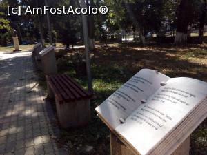 [P28] Constanța - Bulevardul Mamaia, pe la Universitatea Ovidiu » foto by danaeldreny*
 - 
<span class="allrVoted glyphicon glyphicon-heart hidden" id="av926431"></span>
<a class="m-l-10 hidden" id="sv926431" onclick="voting_Foto_DelVot(,926431,3820)" role="button">șterge vot <span class="glyphicon glyphicon-remove"></span></a>
<a id="v9926431" class=" c-red"  onclick="voting_Foto_SetVot(926431)" role="button"><span class="glyphicon glyphicon-heart-empty"></span> <b>LIKE</b> = Votează poza</a> <img class="hidden"  id="f926431W9" src="/imagini/loader.gif" border="0" /><span class="AjErrMes hidden" id="e926431ErM"></span>