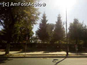 [P41] Constanța - Bulevardul Ferdinand și Parcul Primăriei, cu brazi și țepe-n soare » foto by danaeldreny*
 - 
<span class="allrVoted glyphicon glyphicon-heart hidden" id="av926444"></span>
<a class="m-l-10 hidden" id="sv926444" onclick="voting_Foto_DelVot(,926444,3820)" role="button">șterge vot <span class="glyphicon glyphicon-remove"></span></a>
<a id="v9926444" class=" c-red"  onclick="voting_Foto_SetVot(926444)" role="button"><span class="glyphicon glyphicon-heart-empty"></span> <b>LIKE</b> = Votează poza</a> <img class="hidden"  id="f926444W9" src="/imagini/loader.gif" border="0" /><span class="AjErrMes hidden" id="e926444ErM"></span>