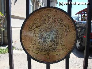 [P33] Constanța-Stema Arhiepiscopiei Tomisului la poarta de intrare » foto by mariana.olaru
 - 
<span class="allrVoted glyphicon glyphicon-heart hidden" id="av393059"></span>
<a class="m-l-10 hidden" id="sv393059" onclick="voting_Foto_DelVot(,393059,3820)" role="button">șterge vot <span class="glyphicon glyphicon-remove"></span></a>
<a id="v9393059" class=" c-red"  onclick="voting_Foto_SetVot(393059)" role="button"><span class="glyphicon glyphicon-heart-empty"></span> <b>LIKE</b> = Votează poza</a> <img class="hidden"  id="f393059W9" src="/imagini/loader.gif" border="0" /><span class="AjErrMes hidden" id="e393059ErM"></span>