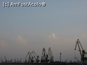 [P07] Macarale în Portul Constanța.  » foto by tata123 🔱
 - 
<span class="allrVoted glyphicon glyphicon-heart hidden" id="av726185"></span>
<a class="m-l-10 hidden" id="sv726185" onclick="voting_Foto_DelVot(,726185,3820)" role="button">șterge vot <span class="glyphicon glyphicon-remove"></span></a>
<a id="v9726185" class=" c-red"  onclick="voting_Foto_SetVot(726185)" role="button"><span class="glyphicon glyphicon-heart-empty"></span> <b>LIKE</b> = Votează poza</a> <img class="hidden"  id="f726185W9" src="/imagini/loader.gif" border="0" /><span class="AjErrMes hidden" id="e726185ErM"></span>