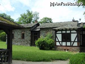 [P09] Casa comandantului vazuta din fata » foto by ciprian.dima
 - 
<span class="allrVoted glyphicon glyphicon-heart hidden" id="av427762"></span>
<a class="m-l-10 hidden" id="sv427762" onclick="voting_Foto_DelVot(,427762,3827)" role="button">șterge vot <span class="glyphicon glyphicon-remove"></span></a>
<a id="v9427762" class=" c-red"  onclick="voting_Foto_SetVot(427762)" role="button"><span class="glyphicon glyphicon-heart-empty"></span> <b>LIKE</b> = Votează poza</a> <img class="hidden"  id="f427762W9" src="/imagini/loader.gif" border="0" /><span class="AjErrMes hidden" id="e427762ErM"></span>